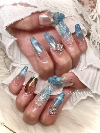 ネイル studio tam 髙橋彩夏のネイルデザイン