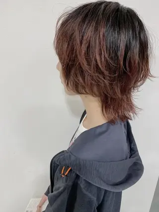 ショート カラー 新井 広之のヘアスタイル