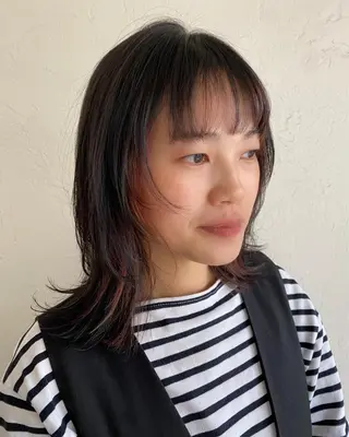 ミディアム カラー 井上 歩美のヘアスタイル