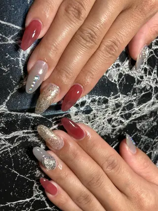 ミディアム ネイル ✴︎ Delightのネイルデザイン