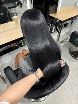 ロング カラー 暗髪🩶ラベンダー/ ブルー/ユウナ🤍のヘアスタイル