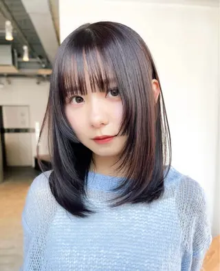 ミディアム 黒染め落とし ムラ修正　ハイトーンのヘアスタイル