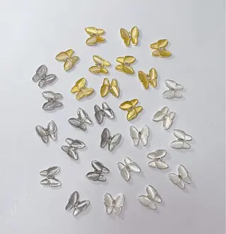 ネイル VIERU 🌈🎀💖のネイルデザイン