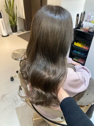 セミロング ✨色持ちの良い艶 カラー✨蟹江真世のヘアスタイル