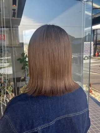 ミディアム alu yuinaのヘアスタイル