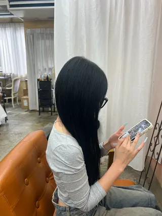 ロング ともざねゆか UniQ/岡山駅のヘアスタイル