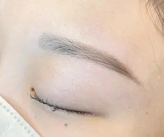 アイブロウ アイブロウ M_の眉毛・アイブロウイメージ