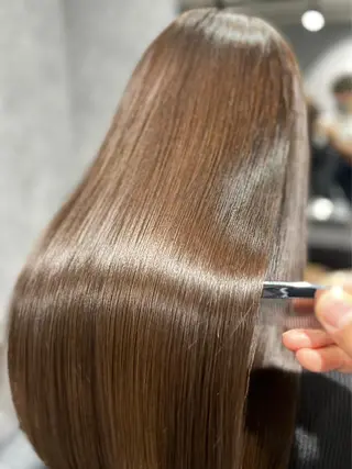 ロング 岩崎 恵実のヘアスタイル