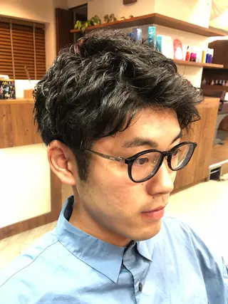 パーマ メンズ 筋野 稔貴のヘアスタイル