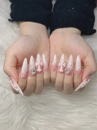 ネイル Lee Nailsのネイルデザイン