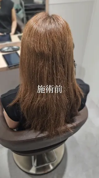 セミロング 縮毛矯正をしている人 のためのカラーのヘアスタイル