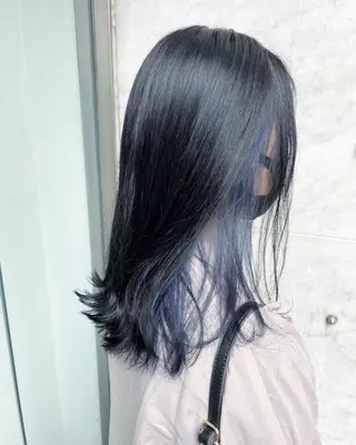 セミロング カラー RU RIのヘアスタイル