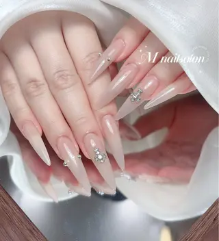 ネイル M🌷nail 長さだし専門店のネイルデザイン