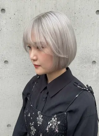 ショート カラー ホワイト系はお任せ /ブリーチ/店長岩崎のヘアスタイル