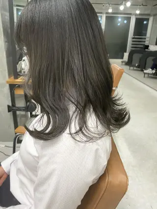 ミディアム カラー ヘアアレンジ 🌷FUKA🌷 まろやかハイトーンのヘアスタイル