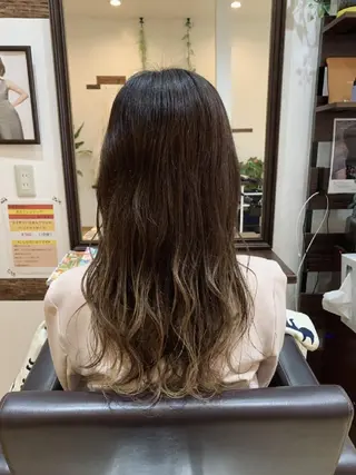 ロング カラー サトウ シューイチのヘアスタイル