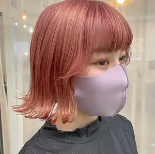 ショート カラー ハイトーン/透け感 カラー🎀真香のヘアスタイル