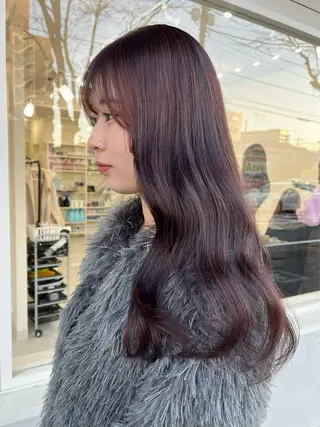 ミディアム カラー 長山 茉白のヘアスタイル