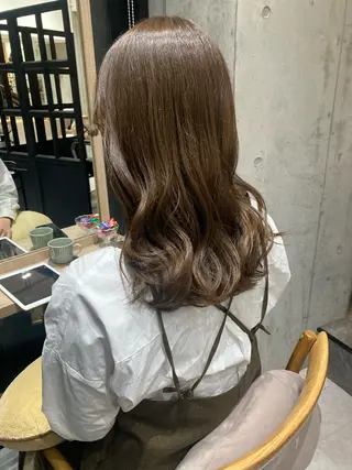 ミディアム ✨色持ちの良い艶 カラー✨蟹江真世のヘアスタイル