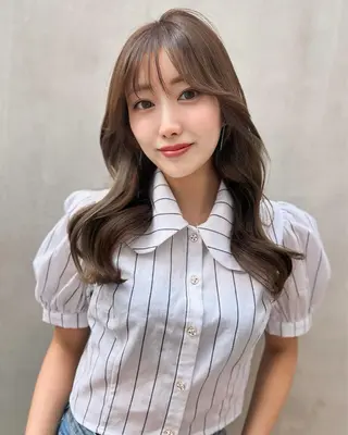 セミロング カラー ヘアアレンジ fumika🎀 ベージュのヘアスタイル