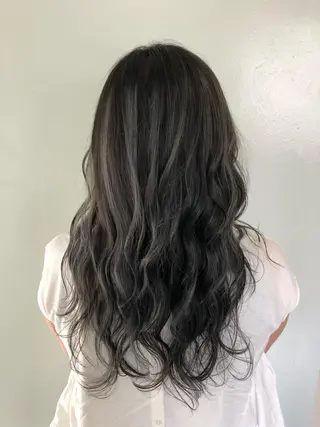 セミロング カラー ベイリコルド　アトリ 店長　宮城一真のヘアスタイル