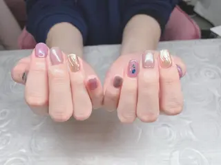 ネイル 芦辺 香奈のネイルデザイン