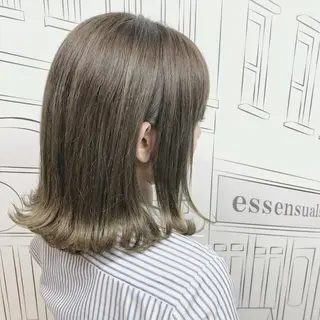 ミディアム カラー TOMOKA 艶髪/透明感カラーのヘアスタイル