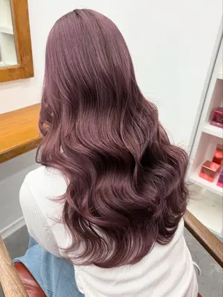 ロング カラー 八代 珠羽のヘアスタイル