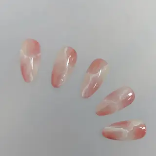 ネイル Nail room U所属・💖限定専門サロン 今だけチーク💅のネイルデザイン