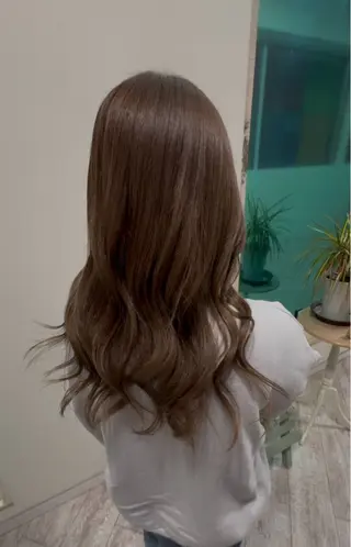 カラー 菊地 映香のヘアスタイル