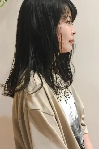 セミロング 庄嶋 彩香のヘアスタイル