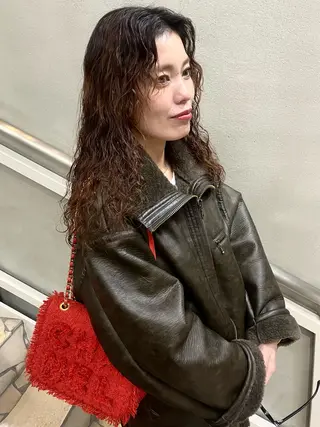 ロング パーマ 佐藤 永夏のヘアスタイル