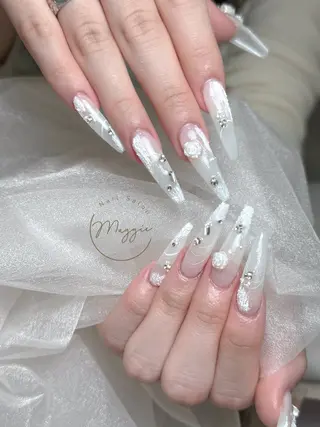 ネイル Maggie Nail🦩のネイルデザイン