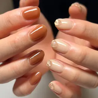 ネイル REHTOF |朝7時Open☀️のネイルデザイン