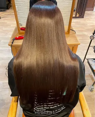 ロング QUATRO WEST所属・渡辺 愛のヘアスタイル