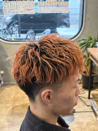 ショート パーマ ユウト 【メンズ限定】のヘアスタイル