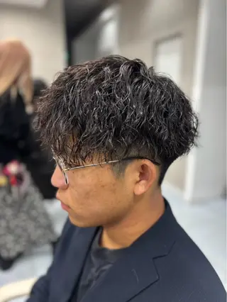 メンズ 横浜/エクステ特化 うる艶/モテ髪のヘアスタイル