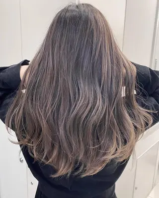 ロング カラー パーマ ヘアアレンジ 韓国風レイヤー💫 minamiのヘアスタイル