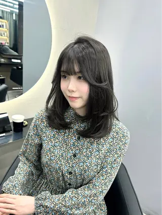ミディアム カラー ヘアアレンジ 新宿⌇韓国風ヘア ⌇透明感カラーのヘアスタイル