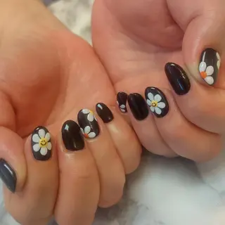 ネイル ジェヌインネイル 河内のネイルデザイン