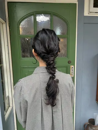 セミロング ヘアアレンジ BRITS 渡辺 菜々子のヘアスタイル