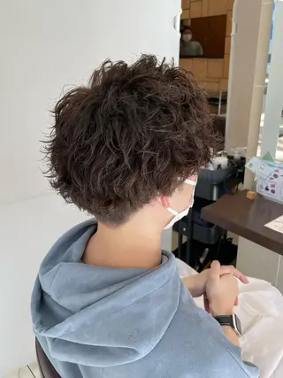 ショート 新籾 尚哉のヘアスタイル