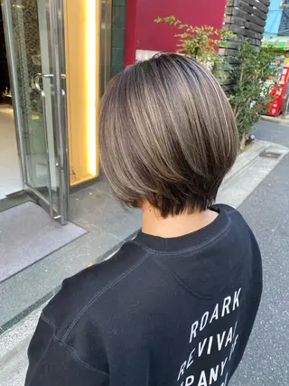 ショート トップスタイリスト 小澤純一のヘアスタイル