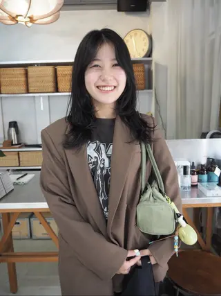 ロング カラー 薮 夏帆のヘアスタイル