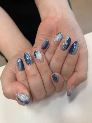 ネイル 松田 莉菜のネイルデザイン