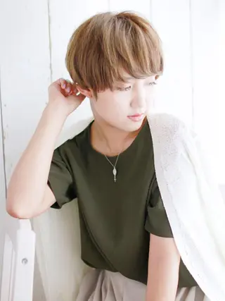 ショート カラー 山田 博仁のヘアスタイル