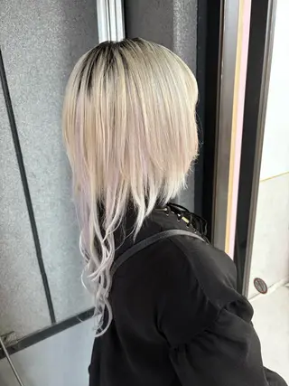 ミディアム 甘ふわgirly🎀 ハイトーン🤍Ramのヘアスタイル