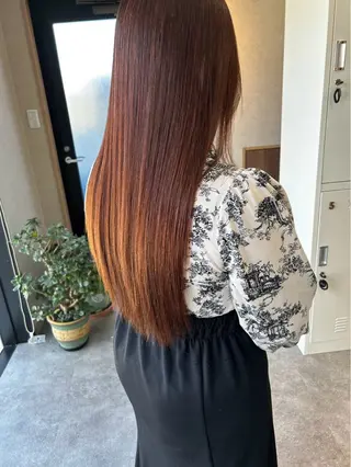 カラー TERUYA shionのヘアスタイル