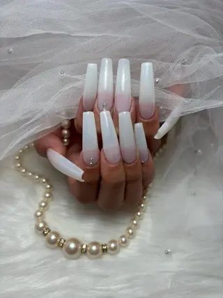 ロング Conjunim MAMI🎀✨のネイルデザイン