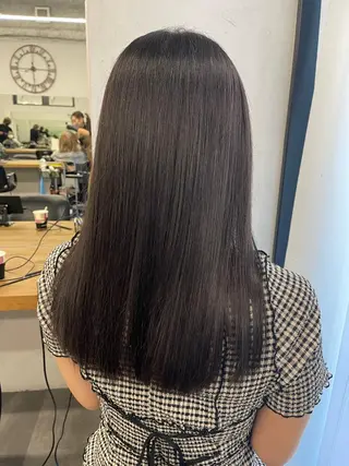 セミロング 難波 茜のヘアスタイル